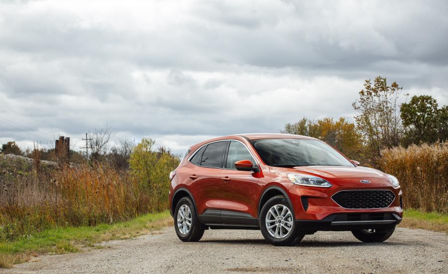  Ford Escape SE 2019 года  (NA) (фото 1 из 40)